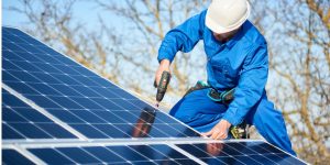 Installation Maintenance Panneaux Solaires Photovoltaïques à Monterrein